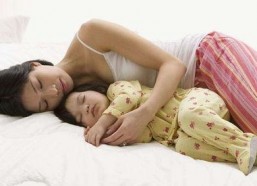 身体互换后妈宝男主替我生孩子,意外互换，腹黑总裁的甜蜜复仇