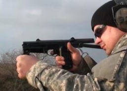 这个警察不用枪 （粤语版）,粤语演绎“警察不用枪”的和谐守护